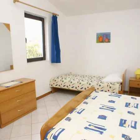 Apartments By The Sea Mandre, Pag - 523 Kolan Exterior photo
