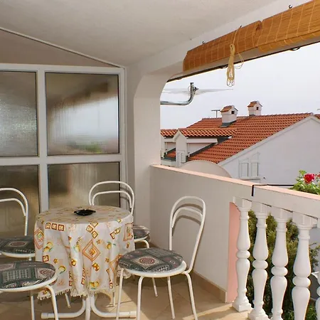 Apartments By The Sea Mandre, Pag - 523 Kolan Exterior photo